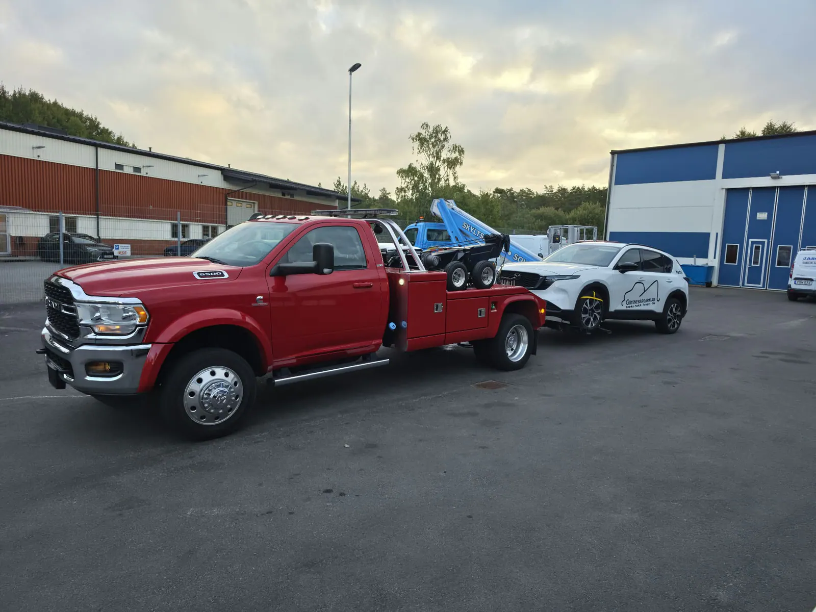 RAM 5500 under ett bärgnings- och transportuppdrag